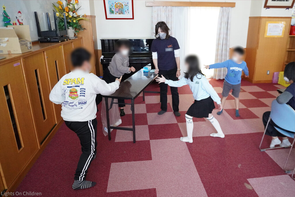 パソつか:児童養護施設 愛泉寮での実施 2025年度第4回 こだわりの作品を発表して盛り上がりました